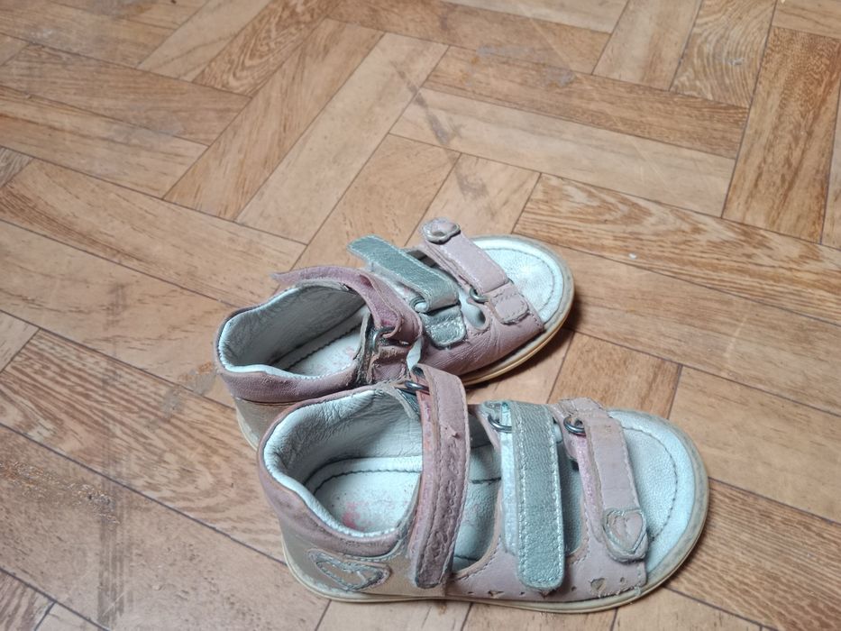 Sandały Lasocki 22