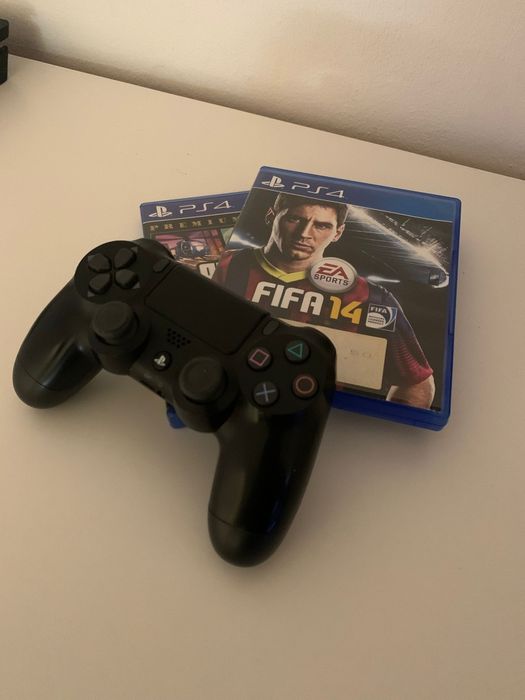 Ps4 + 1 comando + 2 jogos perfeito para si