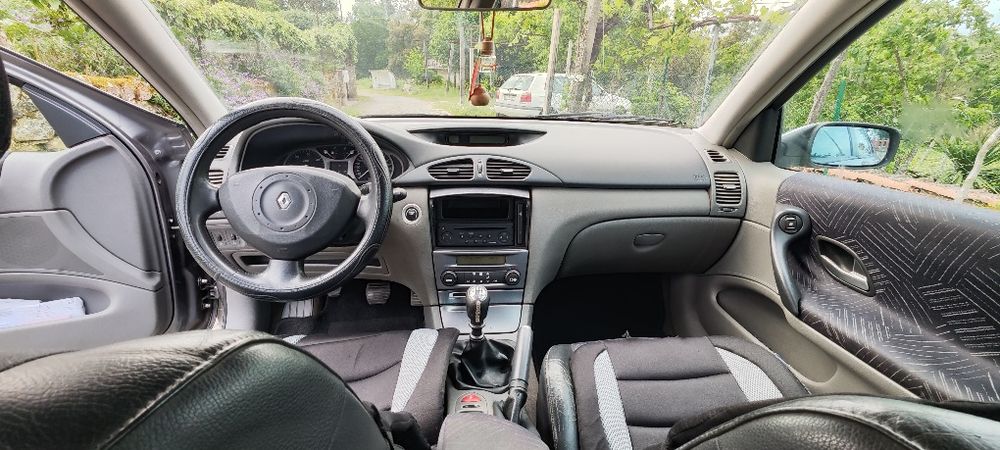 Renault laguna 1.9 de 2002 (TUDO FUNCIONAL)