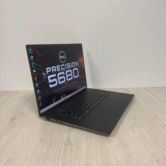 Dell Precision 5680 16.0" FHD+ IPS i9-13900H 64GB DDR5 SSD 1TB NVMe RTX 2000 Ada Generation 8GB