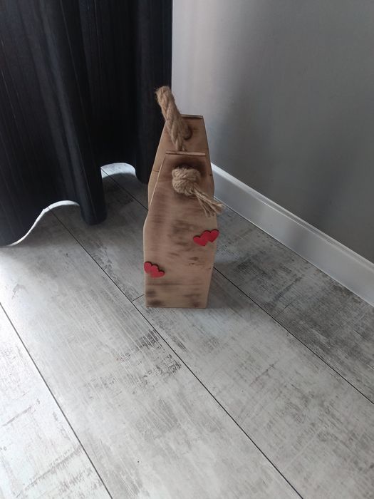 Nosidło na wino drewniany