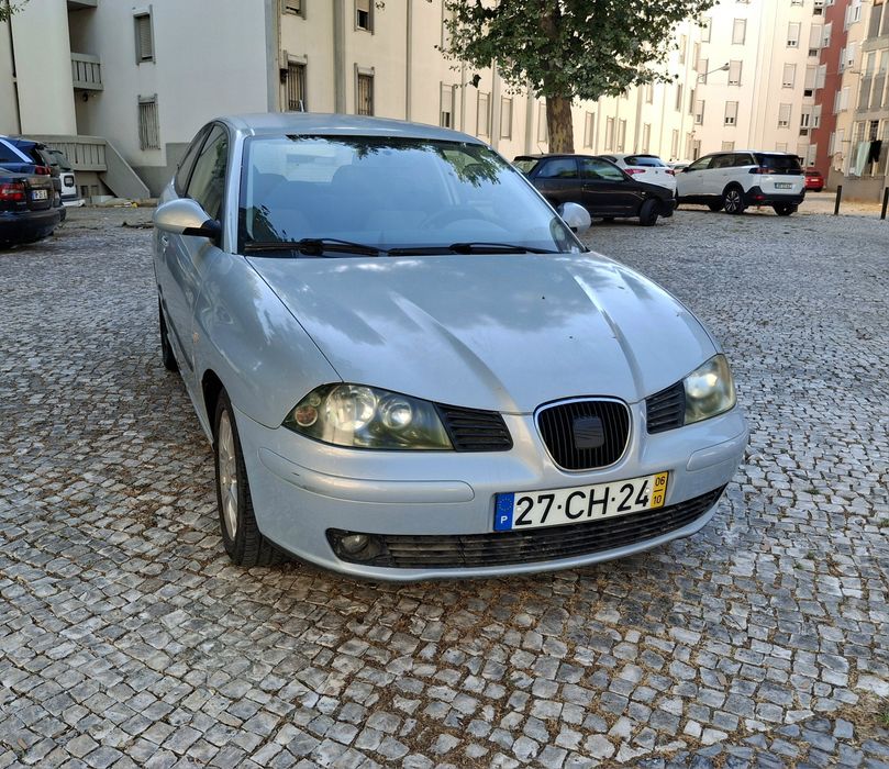 Seat Ibiza 1.2i 12v C/AC Nacional 06