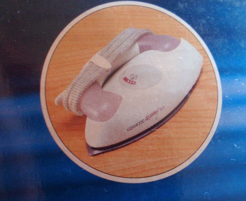 Ferro de engomar ideal para viagem portátil Kenwood compacto