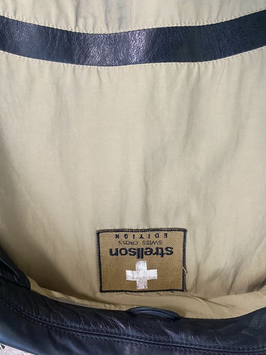 Шкіряна куртка Strellson