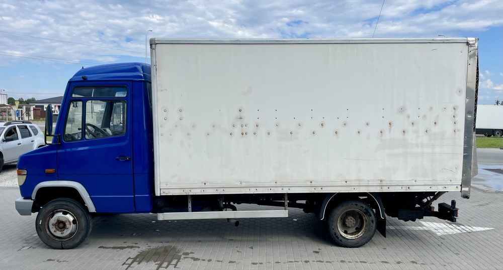 Mercedes-Benz 615 D вантажний фургон будка Львів