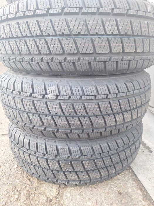 Puławy - Opona całoroczna 195/65R16C 104/102T Kenda Komendo 4S KR105