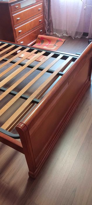 Conjunto de quarto casal em Pinho