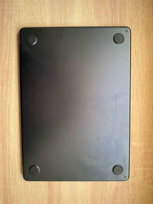 Apple MacBook Air M2 2022 + Magic Mouse 2 + Adaptador 10-1