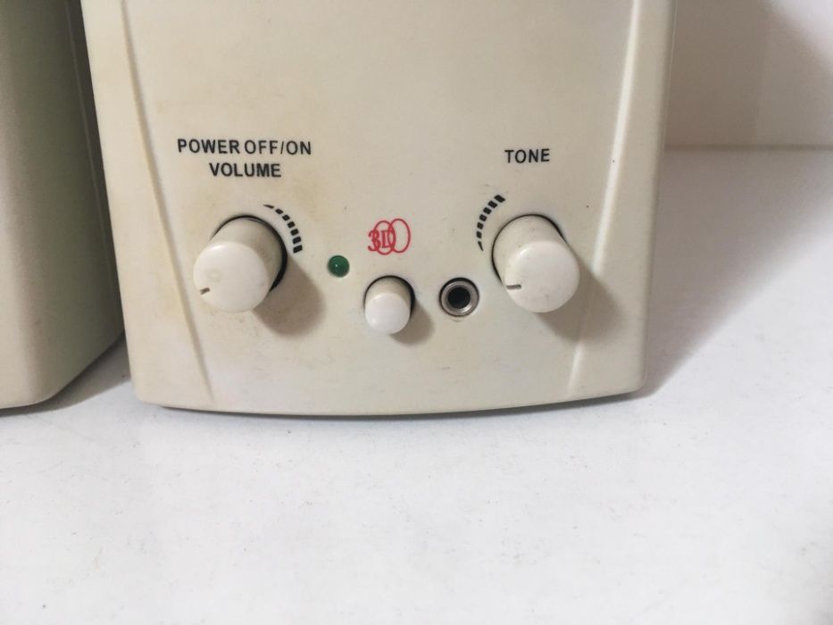 Wired Speaker Columns422975114670909442
