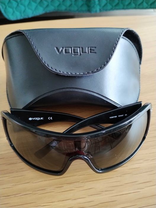 Okulary przeciwsłoneczne Vogue oryginalne.