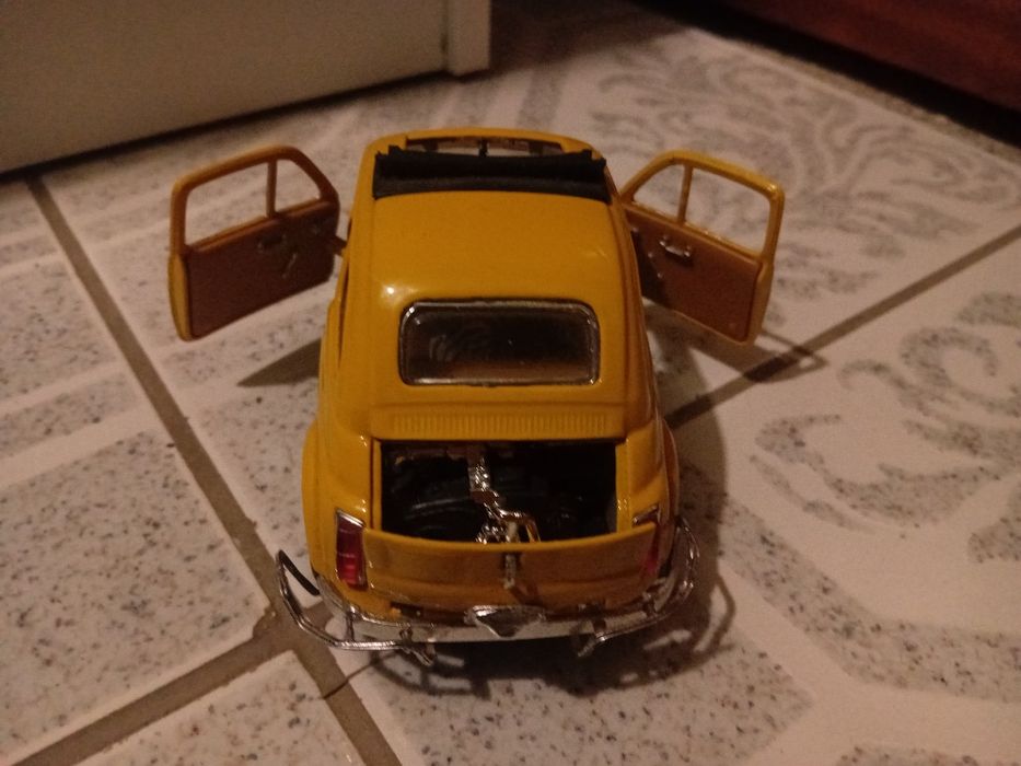 Miniatura do famoso fiat 500L