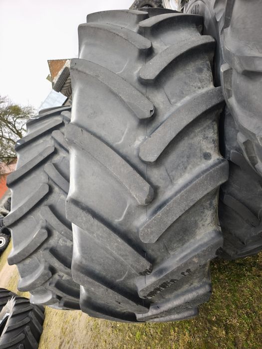 Komplet czterech sztuk 580/70 R42 i 540/65 R30 jak Nowe (480/70 R30)