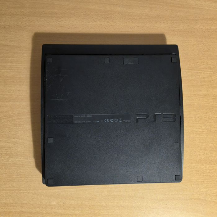 Playstation 3 Slim 160GB + Comando + Jogo