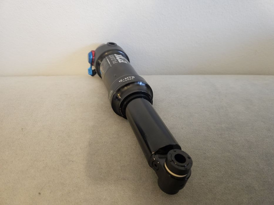Nowy Damper Fox flota 350 psi e-mtb tunel evol extra volume