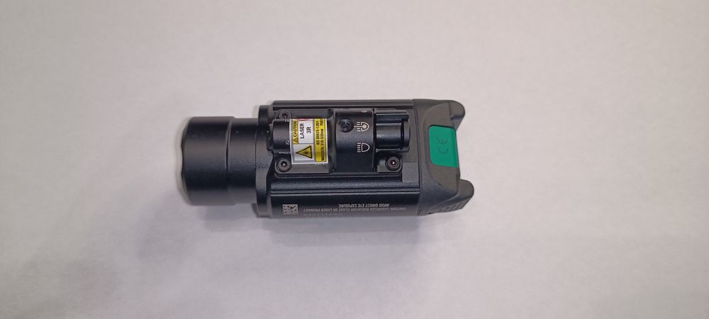 Ліхтарик на зброю