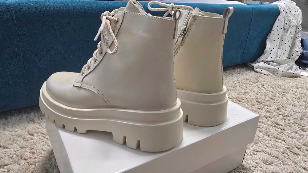 Жіночі черевики Leomoda