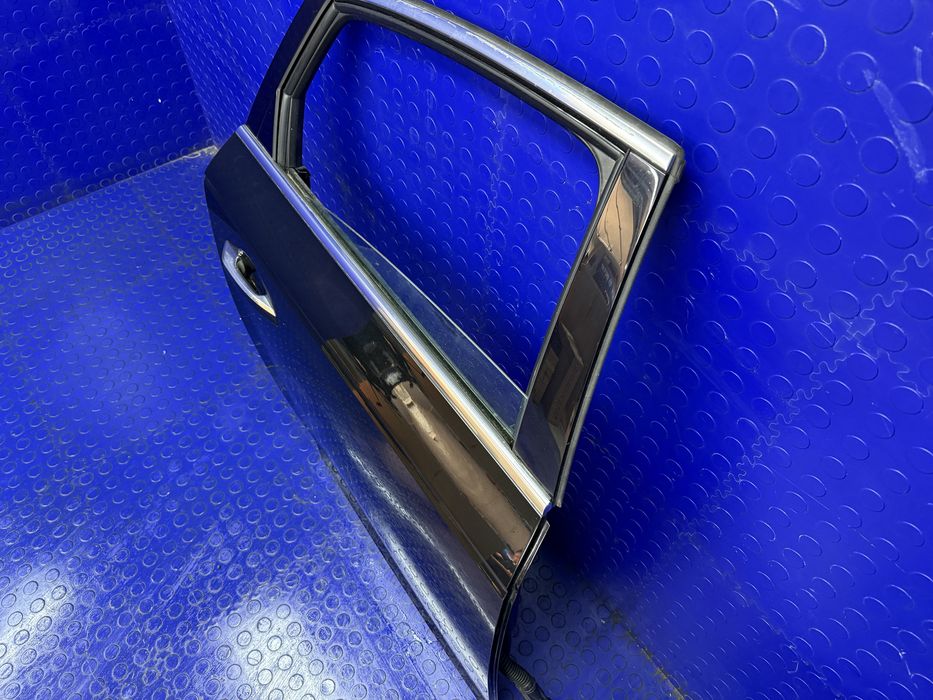 DRZWI kompletne tylne prawe AUDI A4 S4 B9 8W SEDAN tył prawy LY9T | OEM |
