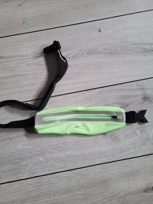 Nerka saszetka nike slim waist zalando bieganie running
