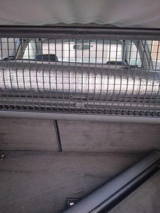 Separador de habitáculo de bagageira