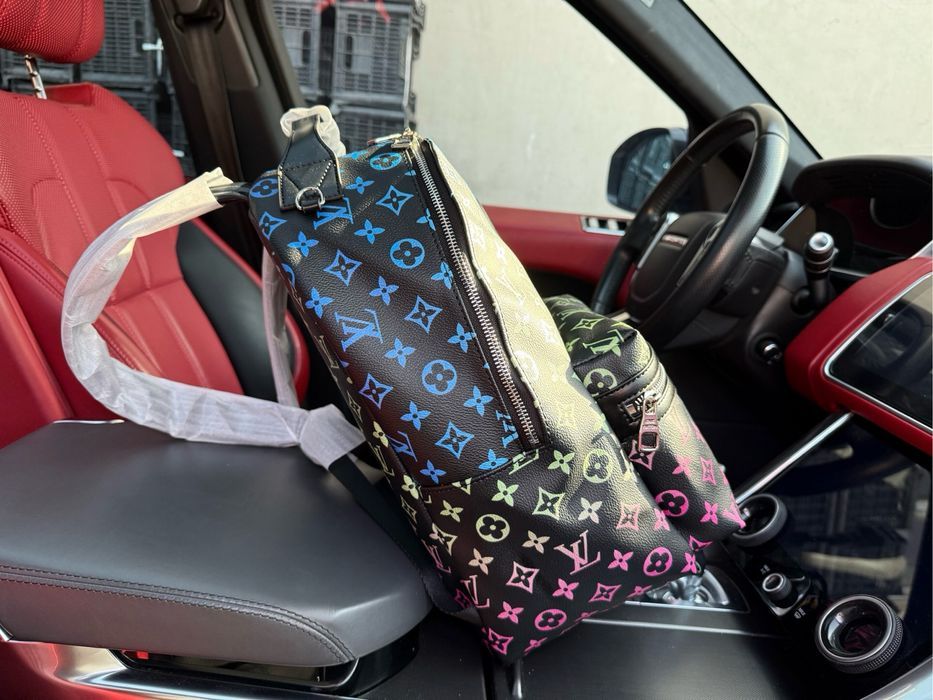 Рюкзак Louis Vuitton мужской черный цветной портфель ранец кожаный