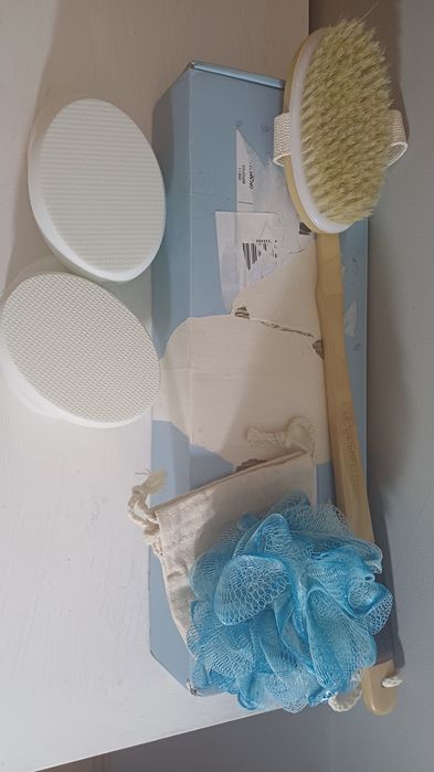 Szczotka do masażu  na sucho kąpieli mycia pleców