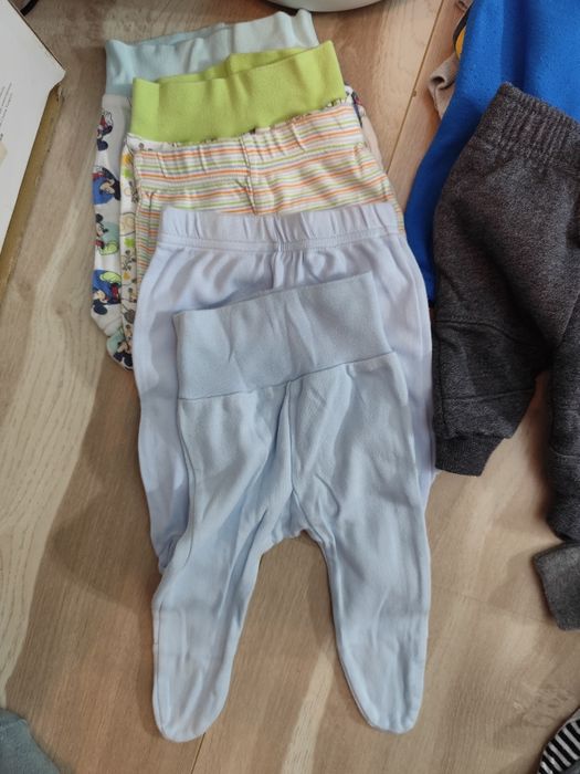 Zestaw ubrań dla chłopca rozm. 56+ 50+62