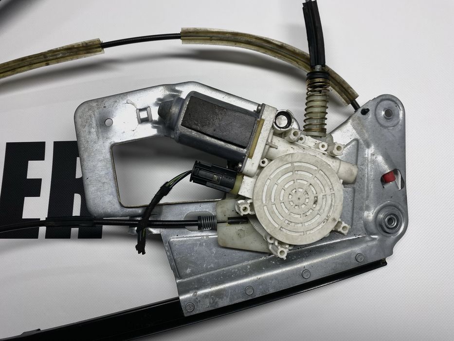 Передній стеклопідйомник BMW E39 Передний Стеклоподъемник БМВ Е39 Шрот