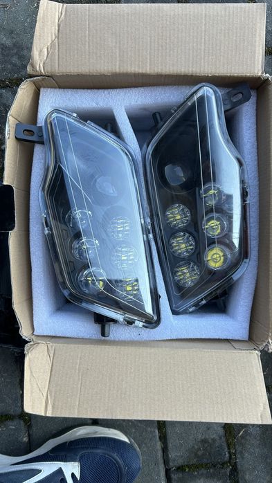 Lampy przednie honda trx