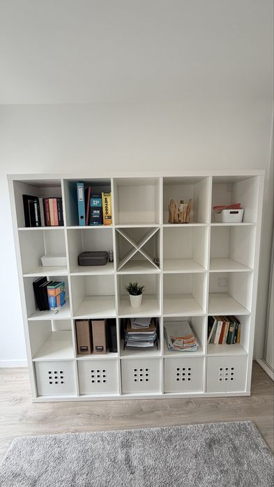 Estante Branco com Caixas de Arrumação 182x182cm