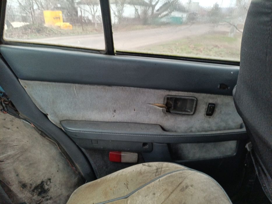 Продам двери салон мотор стёкла карточки стеклоподйомники