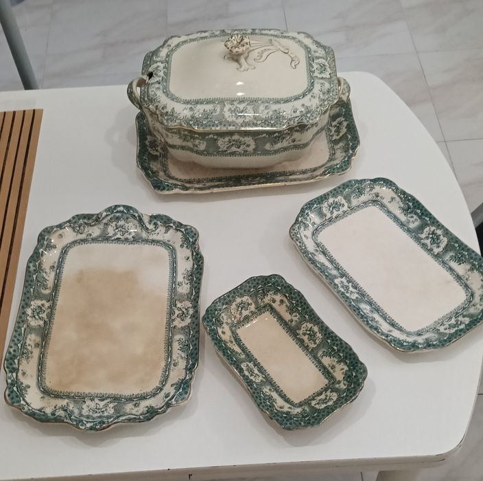 Terrina + 4 pratos centenários — Real Fábrica de Sacavém