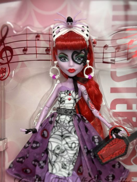 Колекційна лялька Оперетта Монстер зай