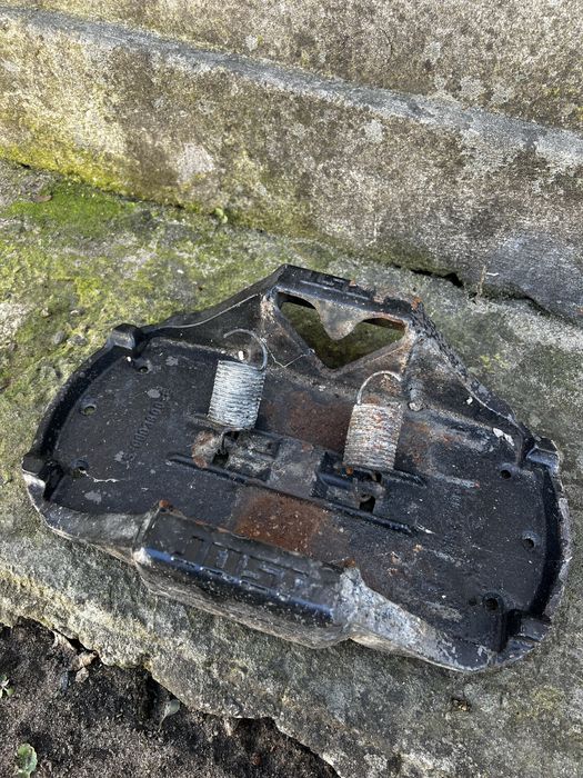 Подпятник опорной лапы JOST JS-0003800-E