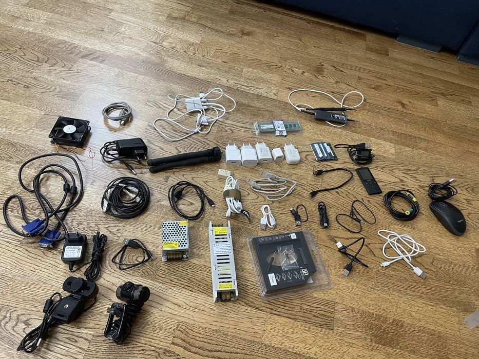 Одним лотом!!! Кабеля type-c, micro usb, перехідники, блоки живлення