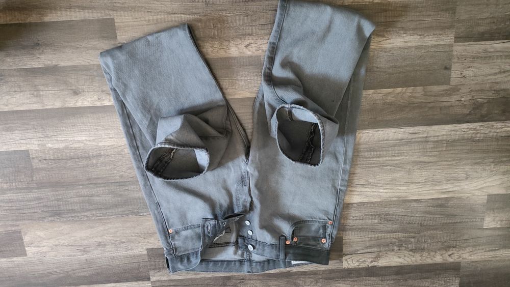 klasyczne,szare spodnie LEVI'S 501 33/34