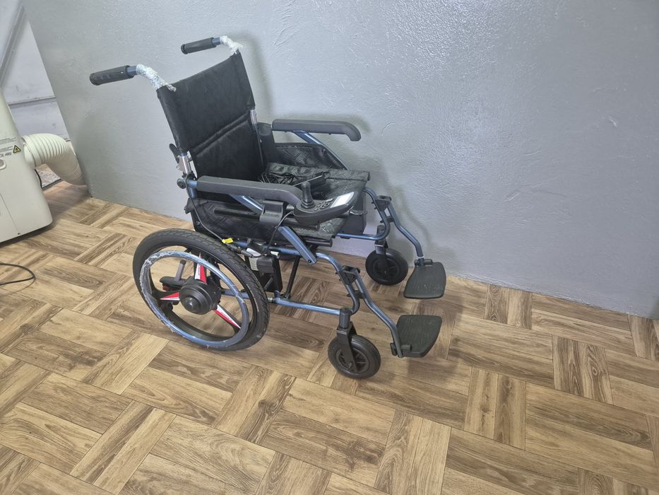 Wózek inwalidzki  elektryczny
