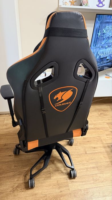 Кресло  геймерское  Cougar Armor Titan PRO