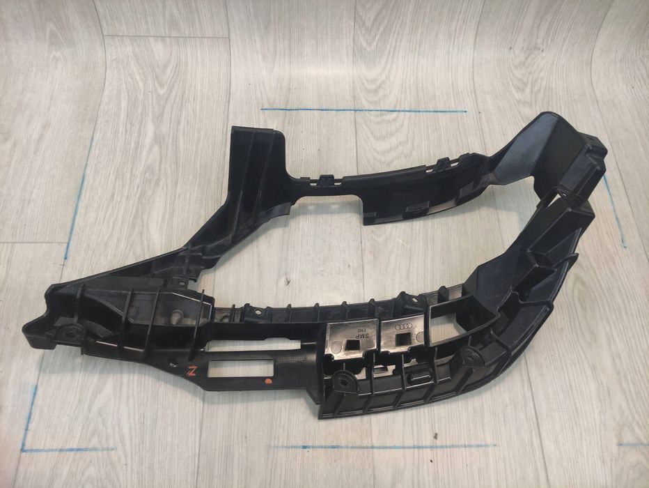 audi a4 b9 mocowanie wydechu prawy tył 8w0807348e