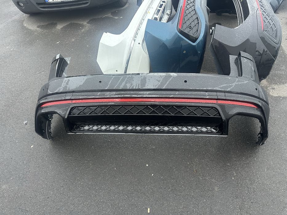 Бампер задній Touareg R-line CR