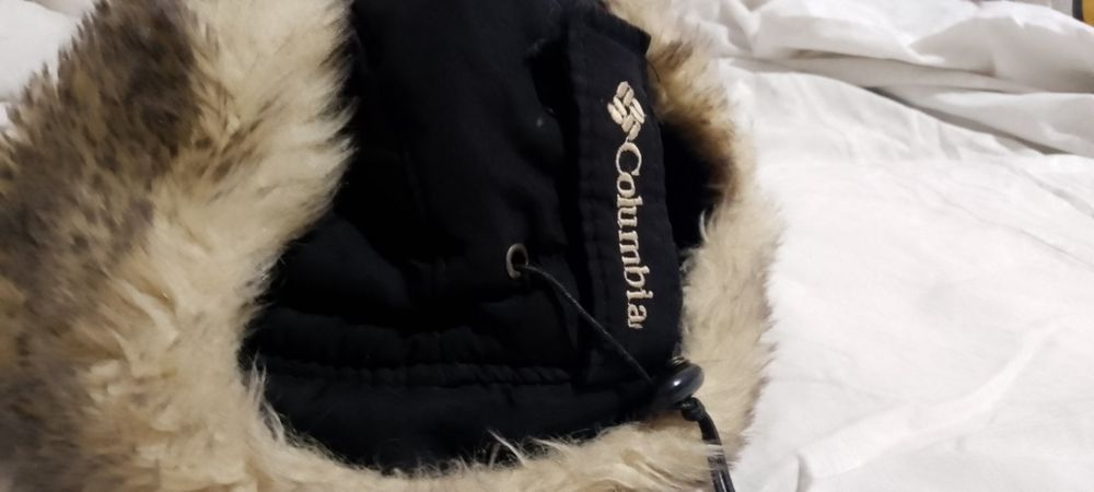 Шапка Columbia чорна, розмір L