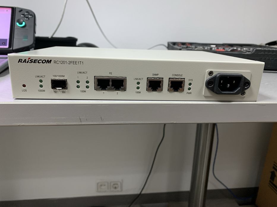 VoIP GSM шлюз мультиплексор Raisercom RC1201-2FEE1T1
