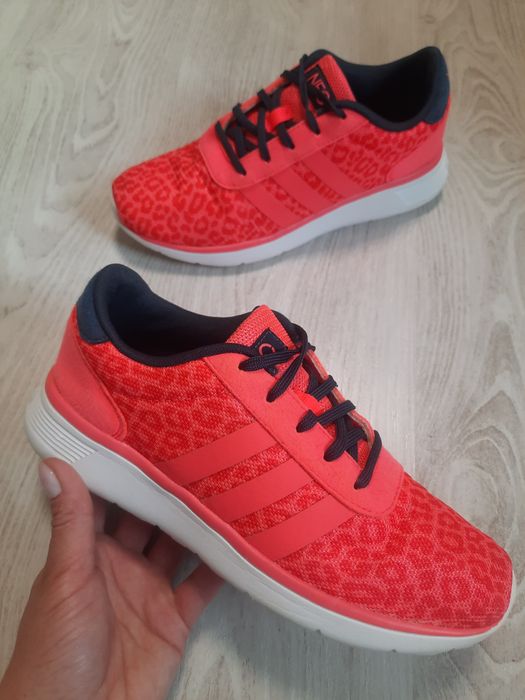 Яркие легкие кроссовки Adidas lite racer neo кросівки черевики р.38