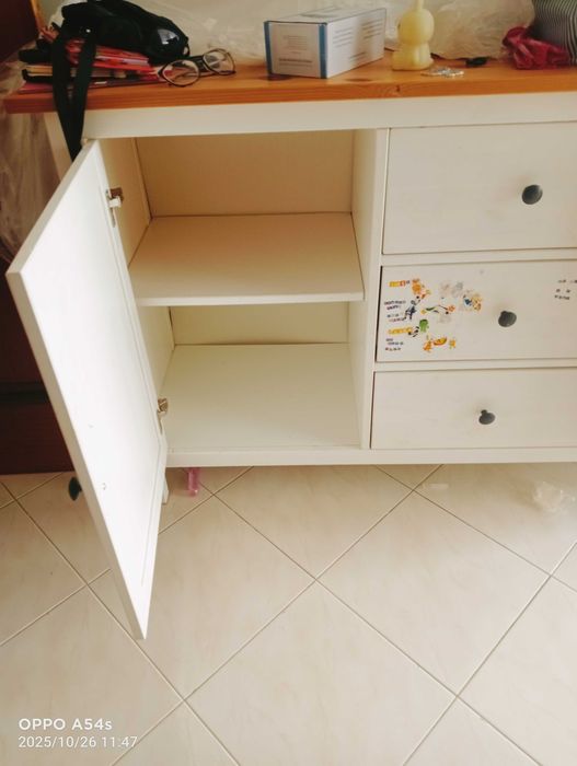 Aparador Emnes IKEA, USADO