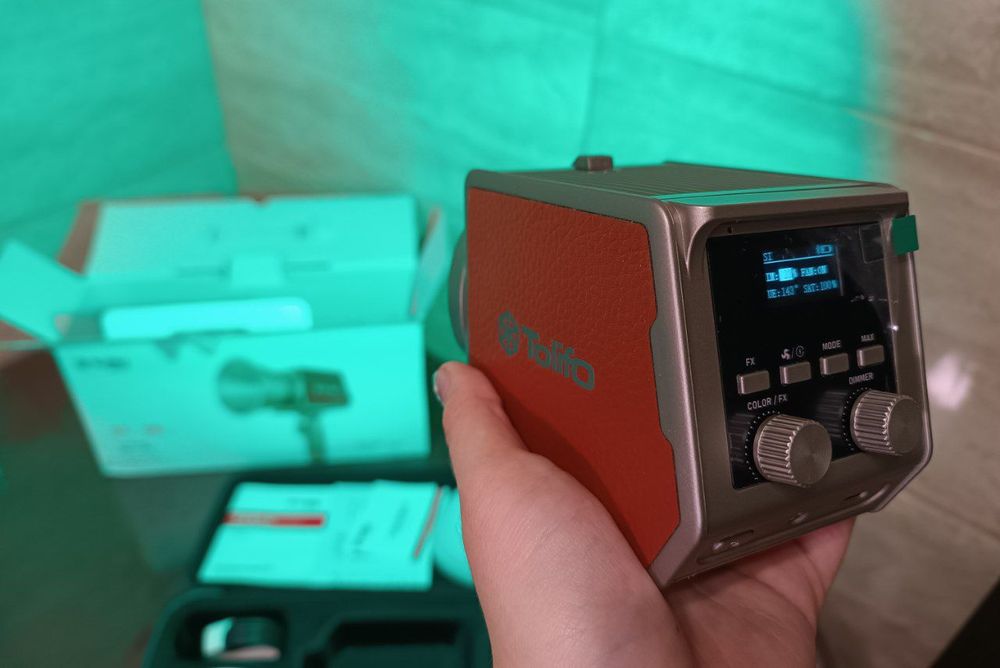 Светильник для киносъёмки, заполняющий свет PL60RGB