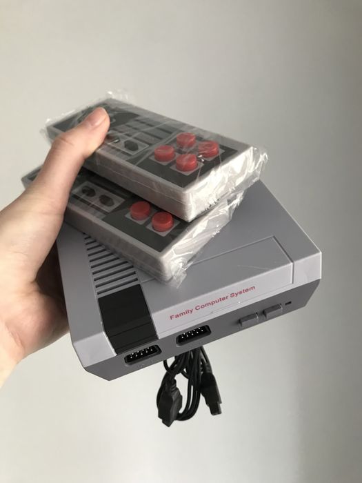 Ігрова приставка з джойстиками 620 ігор.