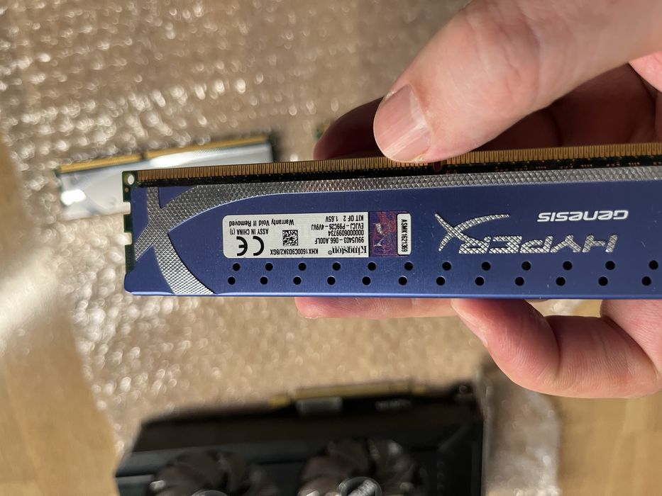 Kingston операционная память(4 шт)  1600мГц DDR3 4Гб