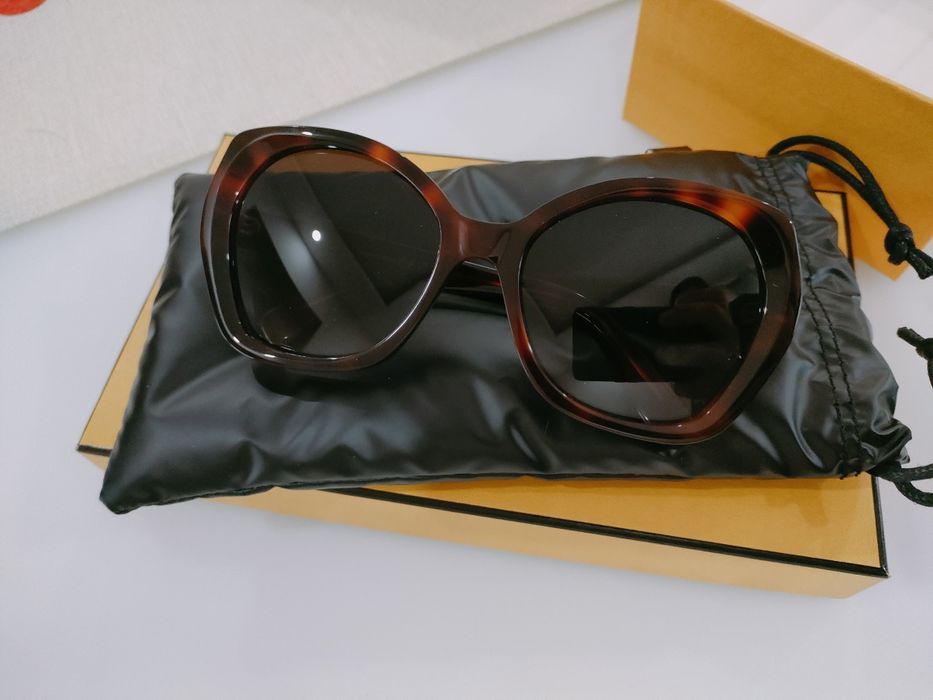 Óculos de Sol Fendi Originais NOVOS c/ Caixa e Certificado