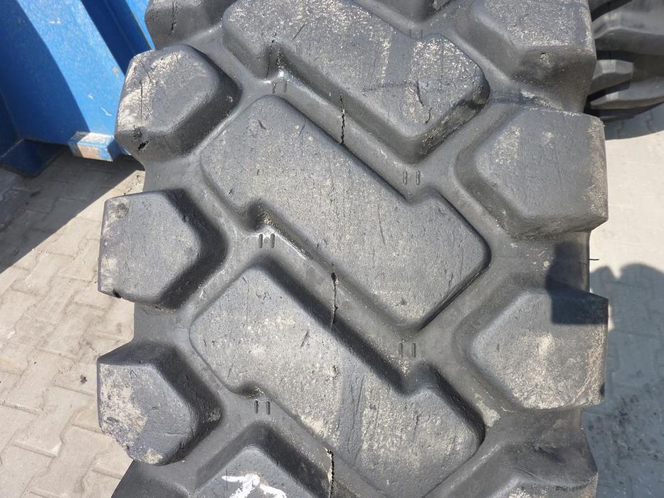 Opona używana przemysłowa 17.5-25 17.5R25 MITAS 1300zł W1732