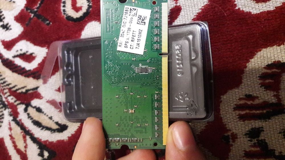 Планка озу на 2 гб (для ноутбуків)
