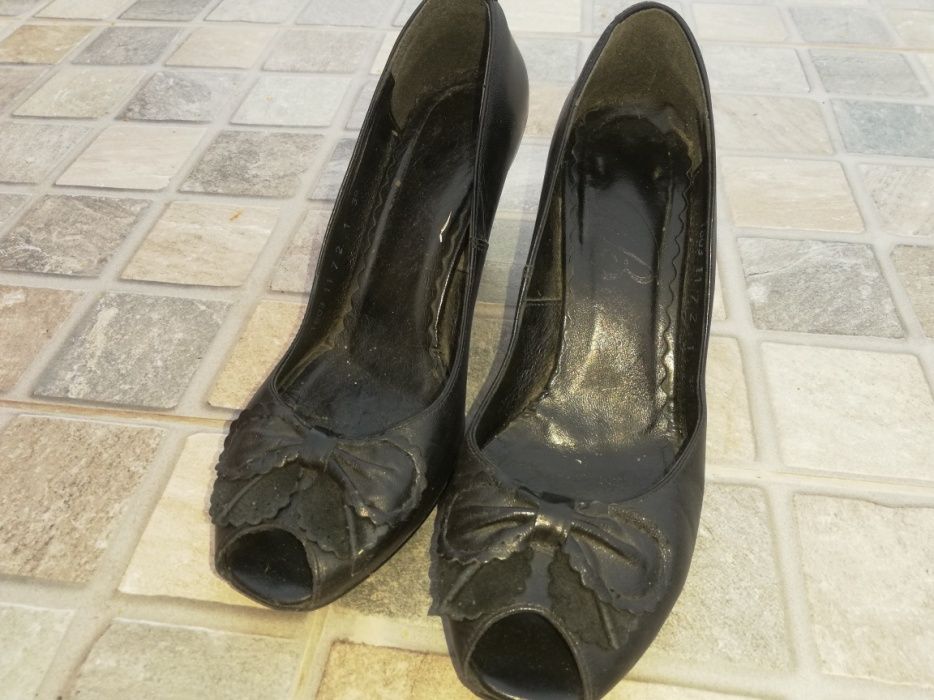 Buty szpilki skórzane 39